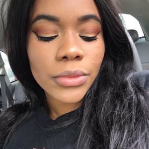 Meet your Posher, Melanie